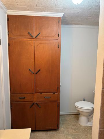 285 Meadowview Drive, El Campo, TX 77437