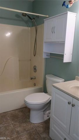 702 Parkside DR, Newport News, VA 23608