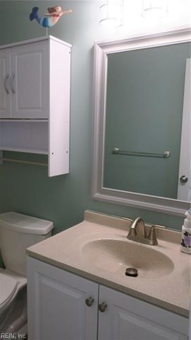 702 Parkside DR, Newport News, VA 23608