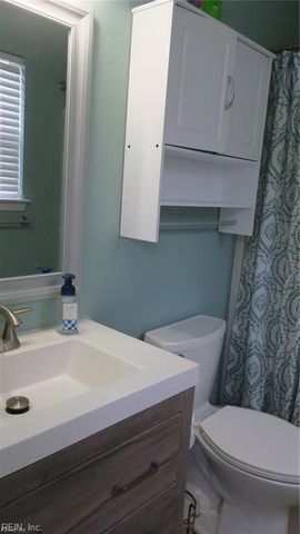 702 Parkside DR, Newport News, VA 23608