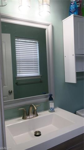 702 Parkside DR, Newport News, VA 23608