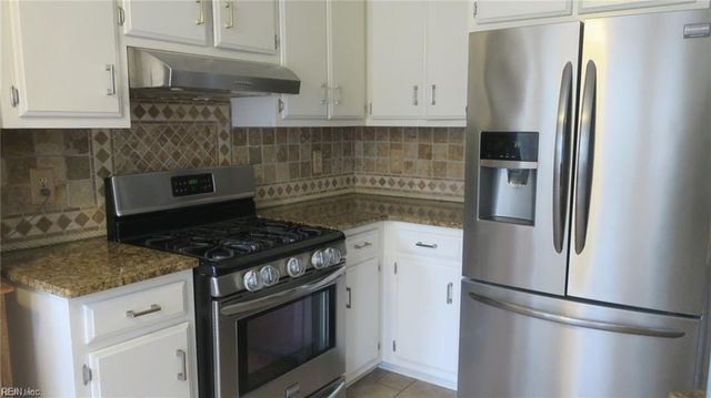 702 Parkside DR, Newport News, VA 23608