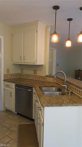 702 Parkside DR, Newport News, VA 23608