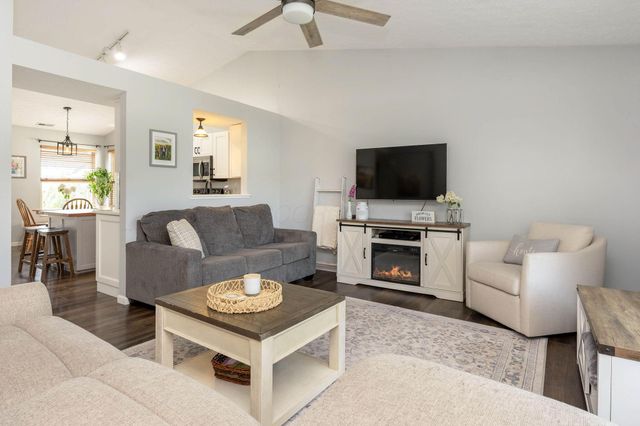 5109 Hilliard Green Drive, Hilliard, OH 43026