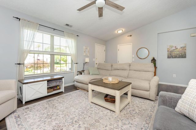 5109 Hilliard Green Drive, Hilliard, OH 43026