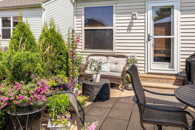 5109 Hilliard Green Drive, Hilliard, OH 43026