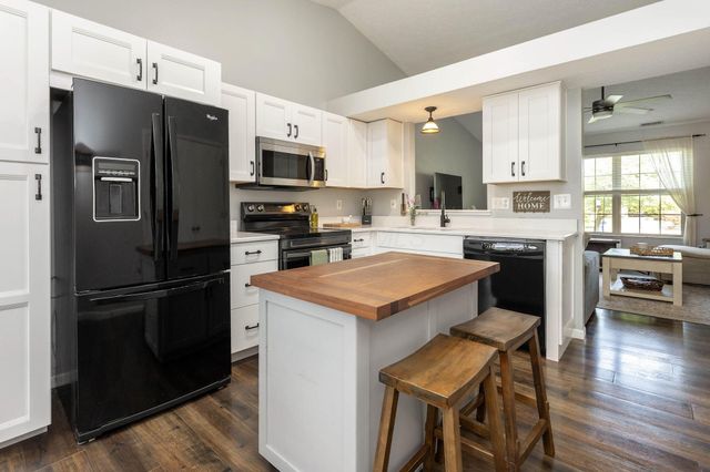 5109 Hilliard Green Drive, Hilliard, OH 43026