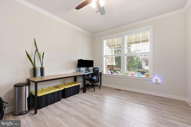1906 GLADSTONE ST, Frederick, MD 21702