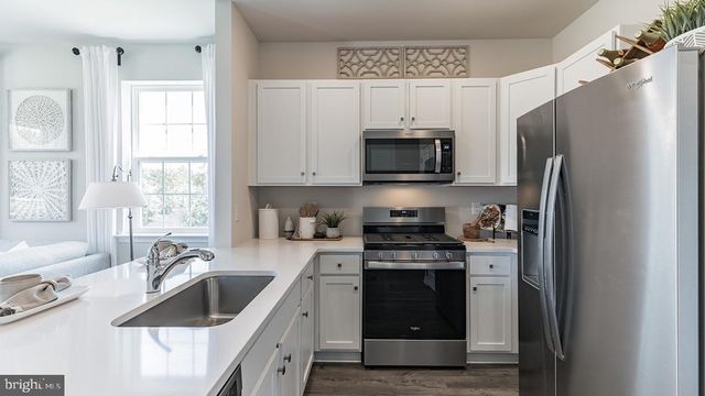 105 MAZZEO DR, Glassboro, NJ 08028