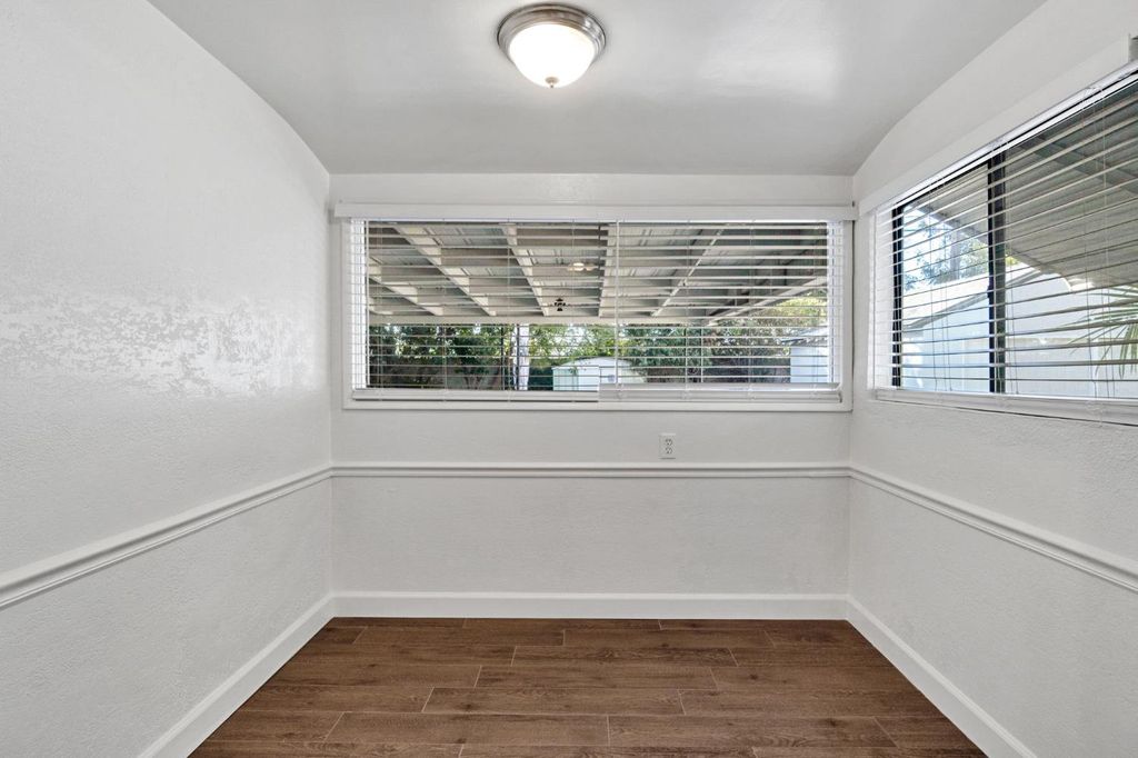 Image 10 of property listing at 1319 W Terrace Avenue, Fresno, CA 93705