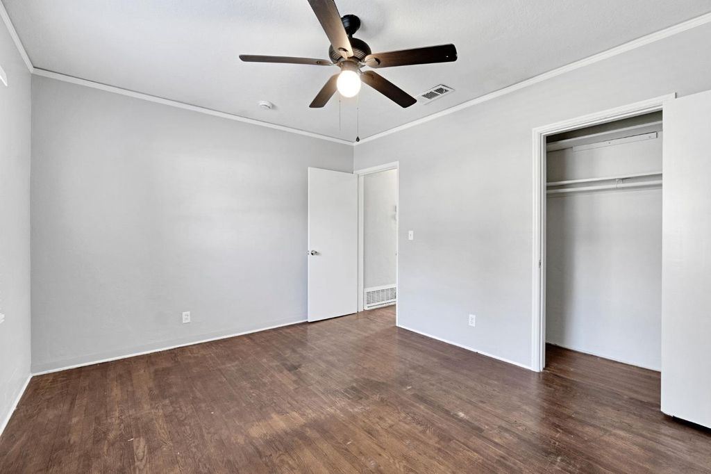 Image 18 of property listing at 1319 W Terrace Avenue, Fresno, CA 93705