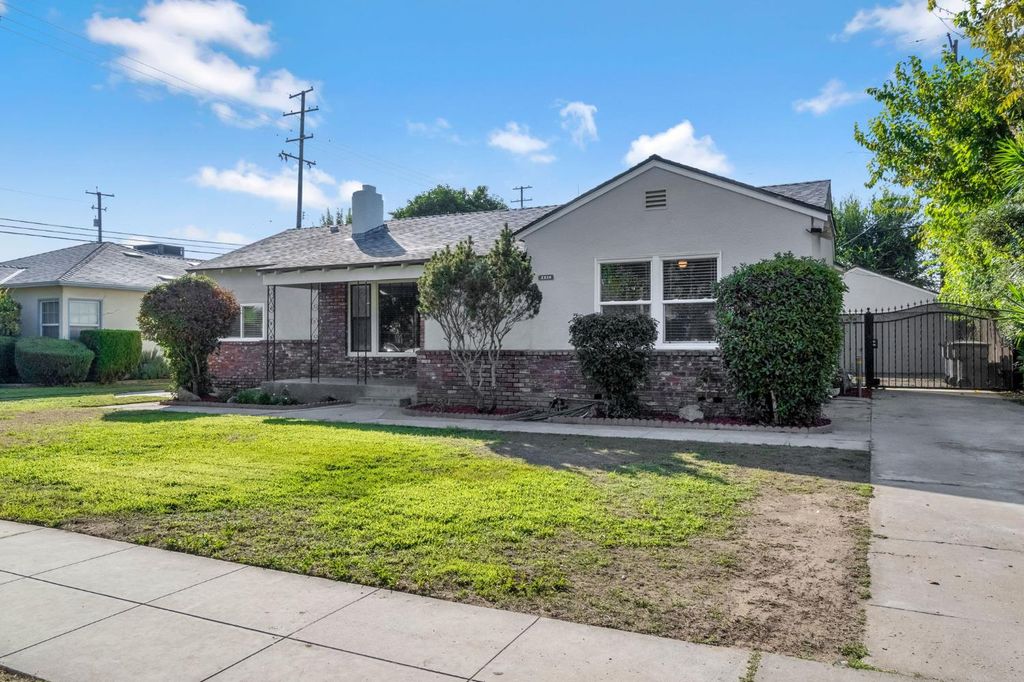 Image 2 of property listing at 1319 W Terrace Avenue, Fresno, CA 93705