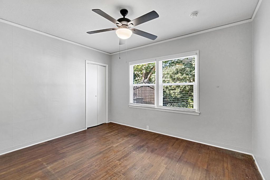 Image 20 of property listing at 1319 W Terrace Avenue, Fresno, CA 93705