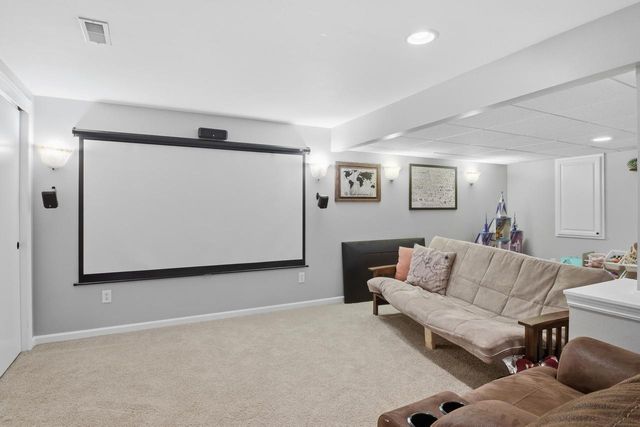 4870 S 122nd STREET, Greenfield, WI 53228