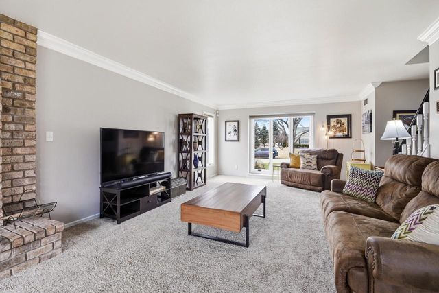 4870 S 122nd STREET, Greenfield, WI 53228