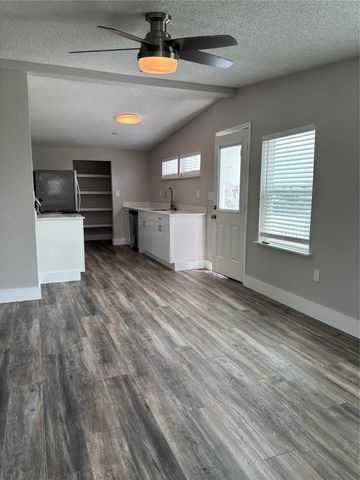 4110 3rd Street, Galveston, TX 77554