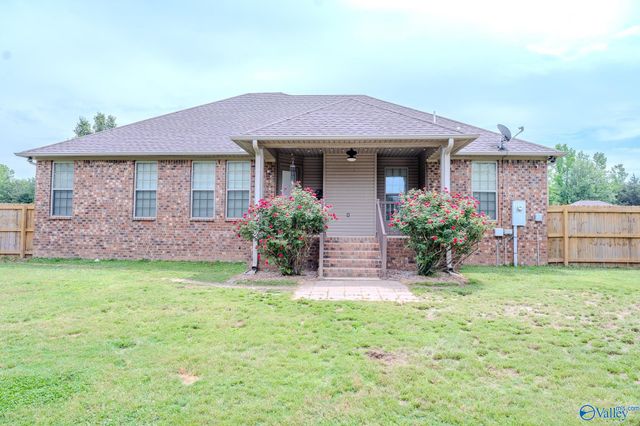 509 Andrew Court, Moulton, AL 35650