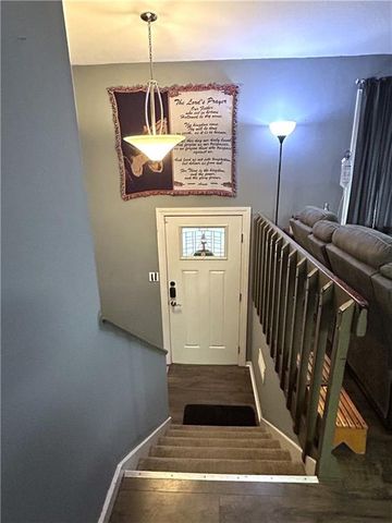 1204 Blueberry Drive, Harrisonville, MO 64701