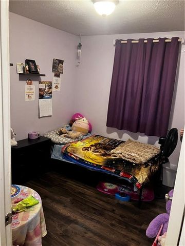 1204 Blueberry Drive, Harrisonville, MO 64701