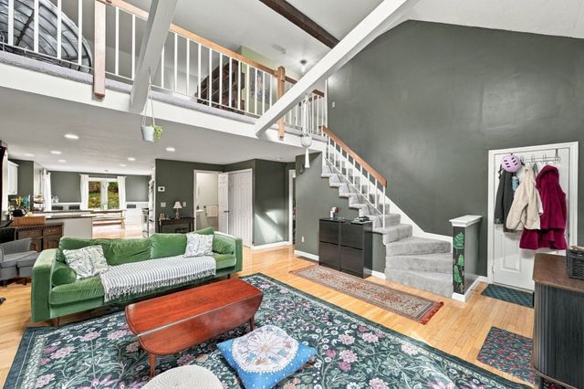 207 Copperwood Dr 37, Stoughton, MA 02072
