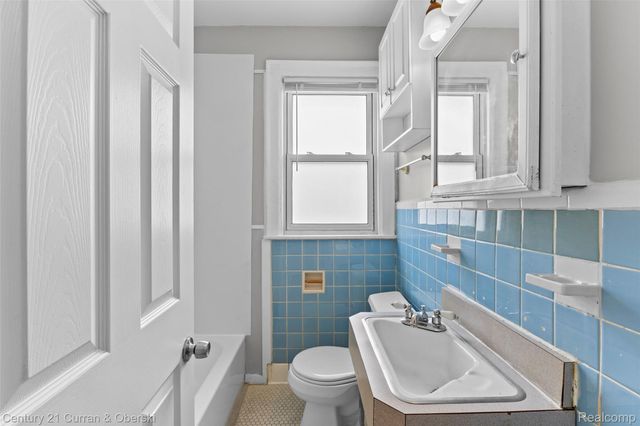 6037 Appoline Street, Dearborn, MI 48126