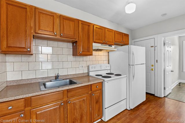 6037 Appoline Street, Dearborn, MI 48126