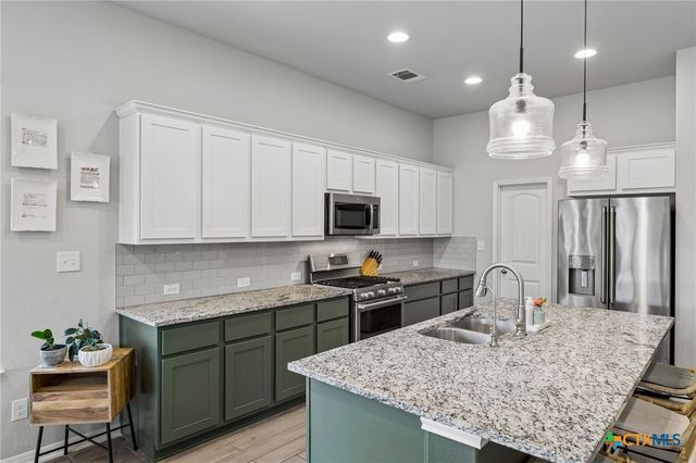 334 Blue Oak Boulevard, San Marcos, TX 78666