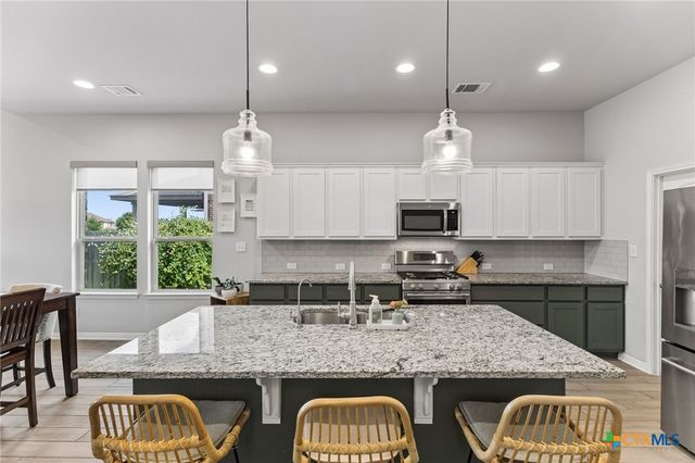 334 Blue Oak Boulevard, San Marcos, TX 78666