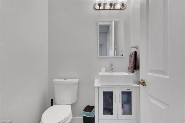 1465 Mariposa CIR 201, Naples, FL 34105