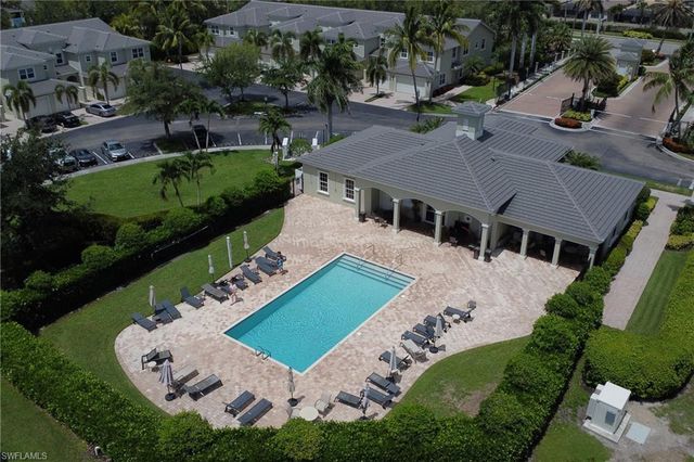 1465 Mariposa CIR 201, Naples, FL 34105