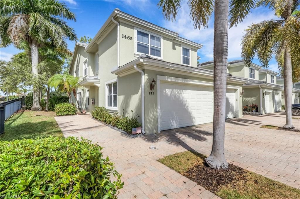 1465 Mariposa CIR 201, Naples, FL 34105