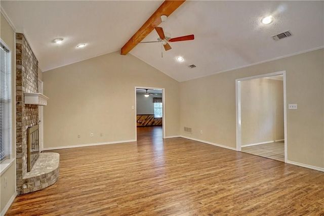 5705 Royal Club Drive, Arlington, TX 76017