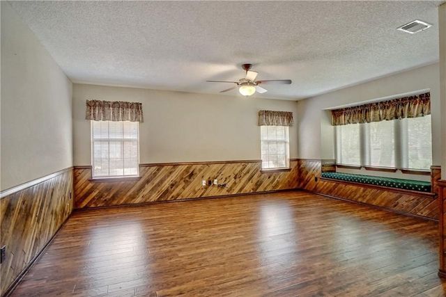 5705 Royal Club Drive, Arlington, TX 76017
