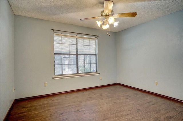 5705 Royal Club Drive, Arlington, TX 76017