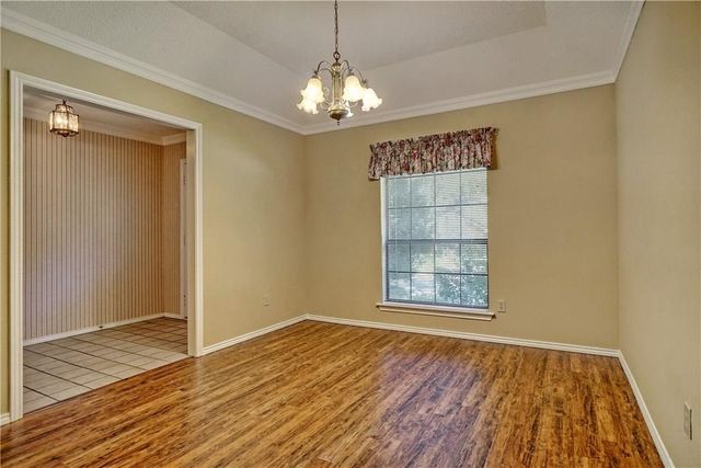 5705 Royal Club Drive, Arlington, TX 76017