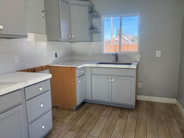 18 B St, Empire, CA 95319