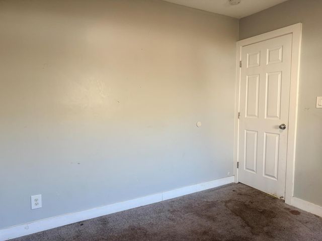 18 B St, Empire, CA 95319