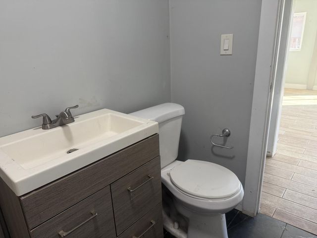 18 B St, Empire, CA 95319