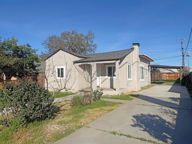 18 B St, Empire, CA 95319