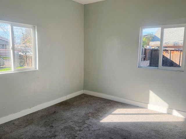 18 B St, Empire, CA 95319