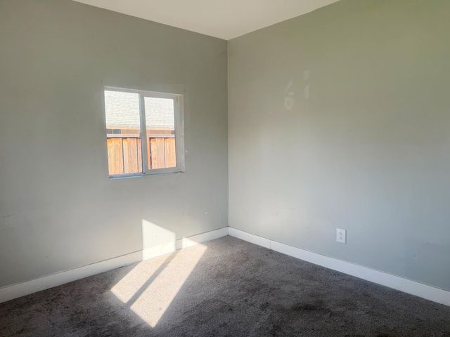 18 B St, Empire, CA 95319