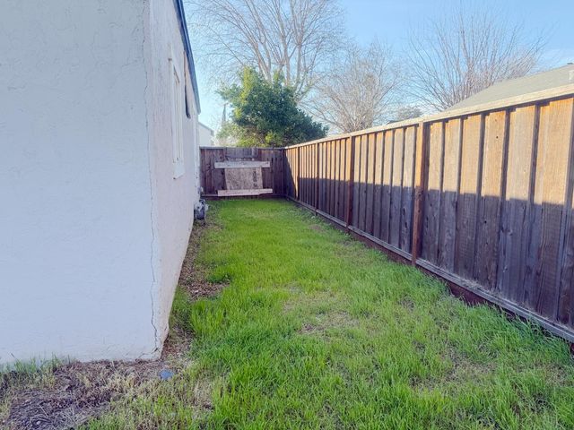 18 B St, Empire, CA 95319