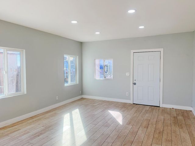 18 B St, Empire, CA 95319