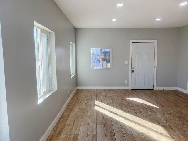 18 B St, Empire, CA 95319