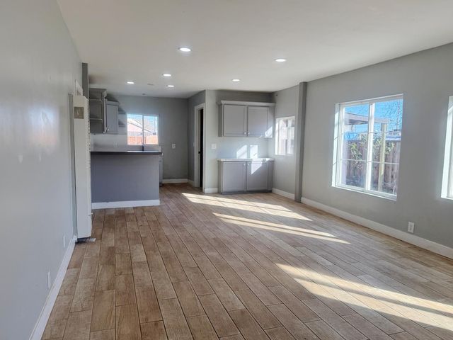 18 B St, Empire, CA 95319