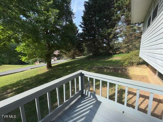 125 Reynolds Hills Drive, Rogersville, TN 37857