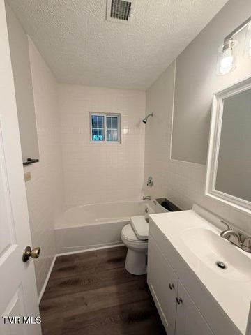 125 Reynolds Hills Drive, Rogersville, TN 37857