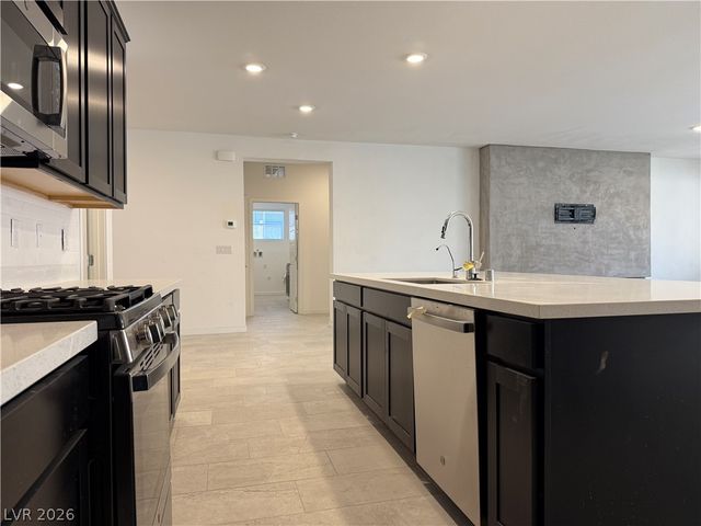 9956 Joshua Foothills Street, Las Vegas, NV 89178