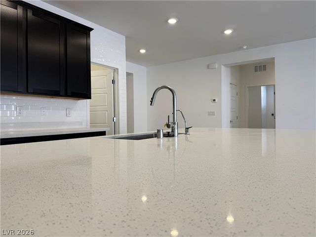 9956 Joshua Foothills Street, Las Vegas, NV 89178