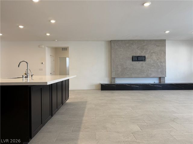 9956 Joshua Foothills Street, Las Vegas, NV 89178